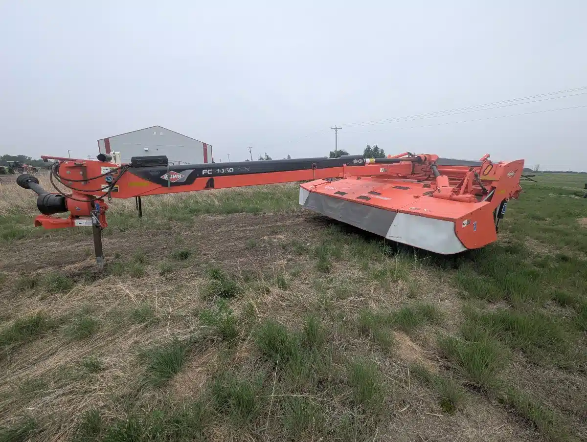 Gallery image 1 for Used 2015 Kuhn FC 4060 TCR Disc Mower Conditioner