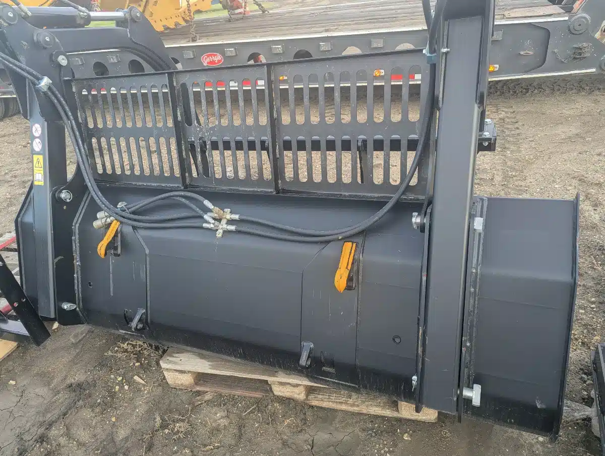 Gallery image 1 for Used 2025 Alo 240 MAXIGRAPPLE Grapple