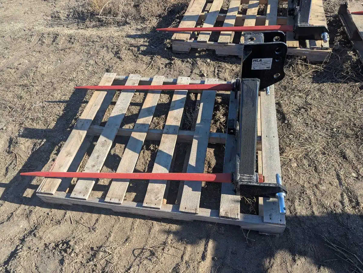 New 2025 HLA Attachments DE3PH Bale Spear