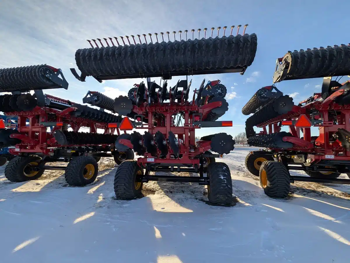 Gallery image 2 for 2024 Versatile Fury R.350 Disc High Speed