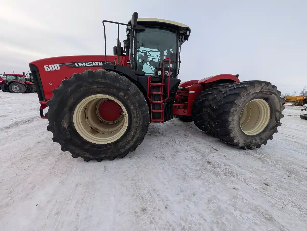 2014 Versatile 500 Tractor