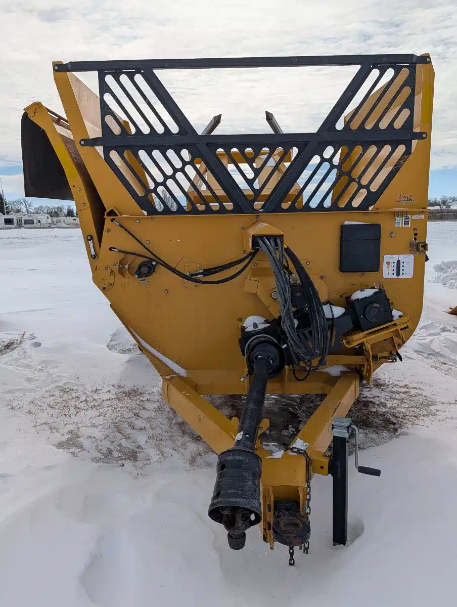 Gallery image 2 for 2022 Bale King 7400 Bale Processor