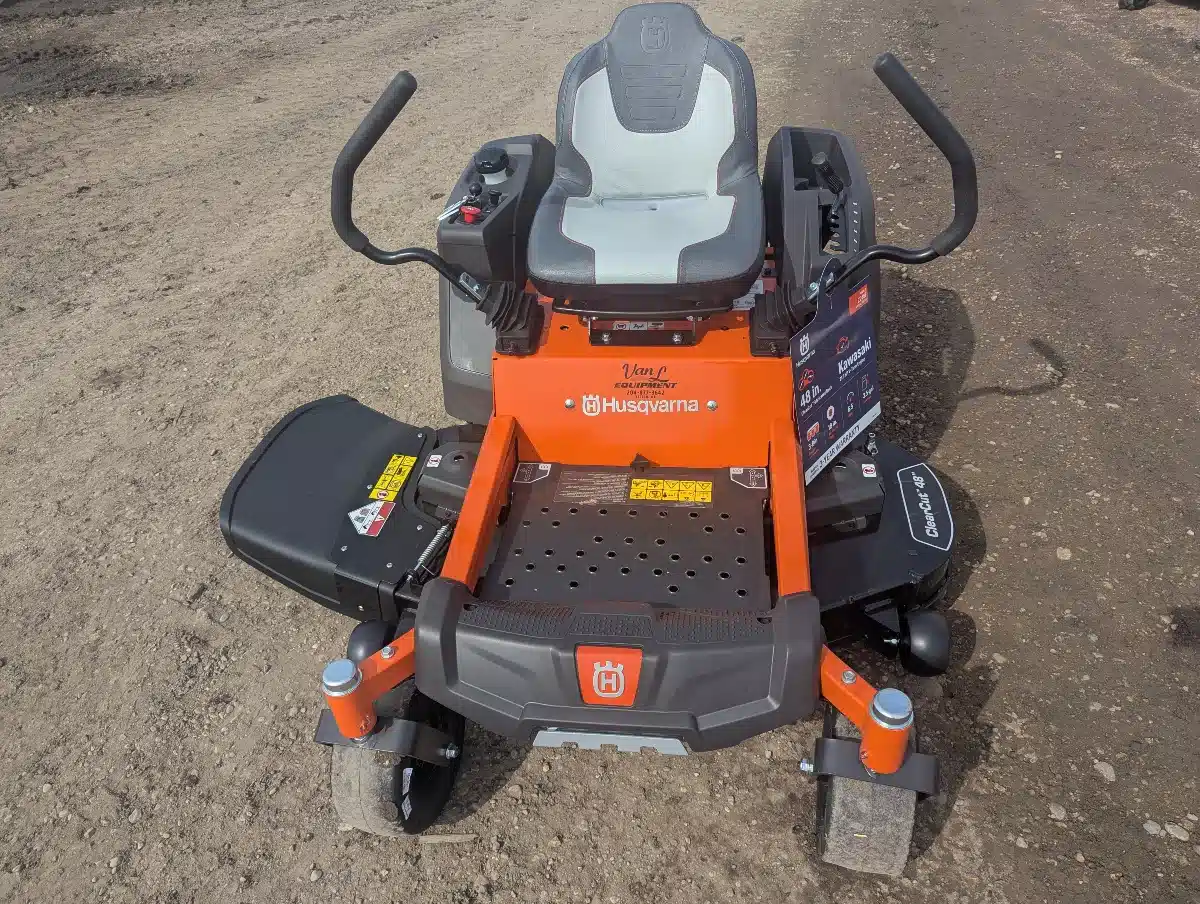 Gallery image 2 for 2026 Husqvarna Z248F Mower - Zero Turn