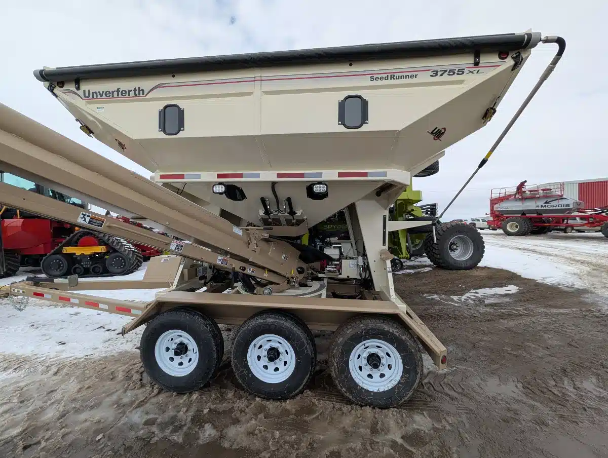 Gallery image 2 for 2024 Unverferth 3755XL Seed Tender
