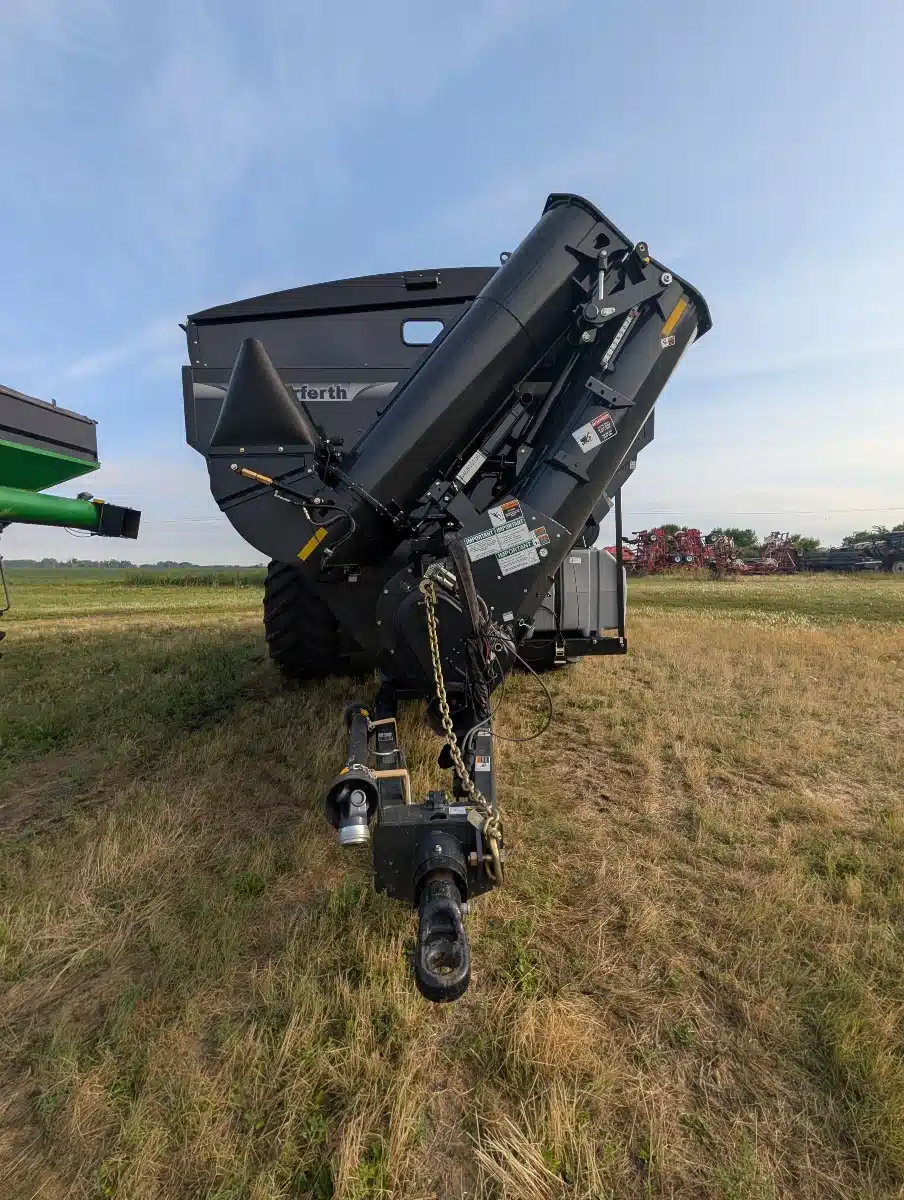 Photo de la Galerie 2 pour 2026 Unverferth 1620 Chariot à Grain