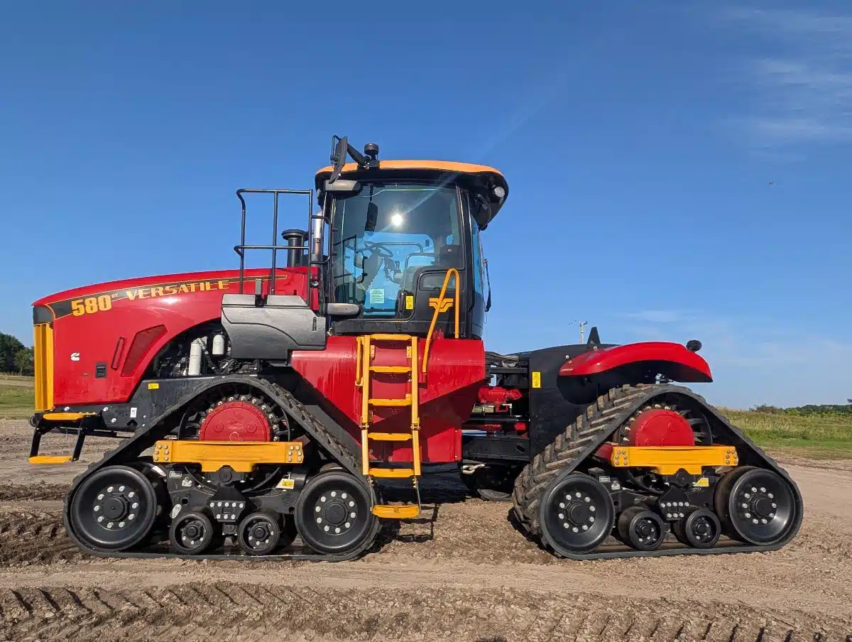 Gallery image 1 for 2022 Versatile 580DT Tractor