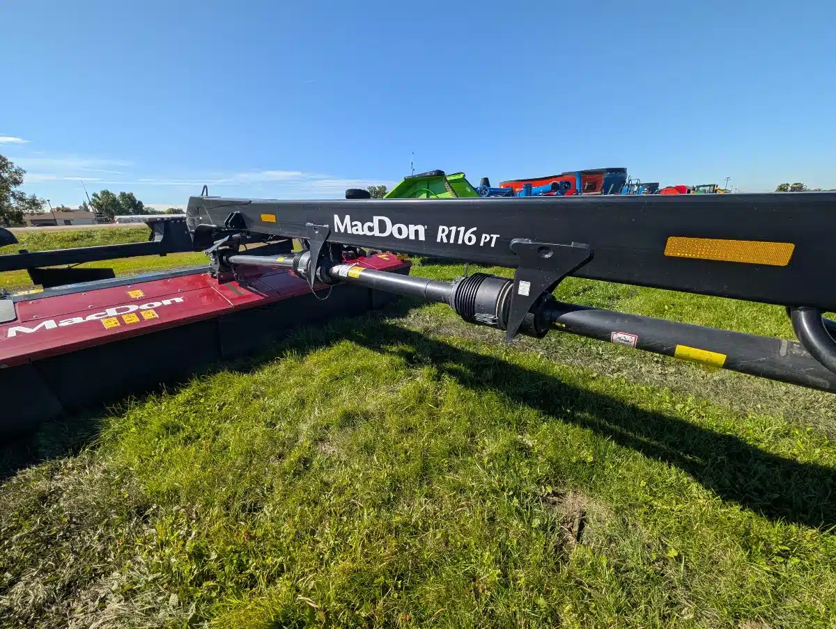 Gallery image 2 for 2023 MacDon R116 Disc Mower Conditioner