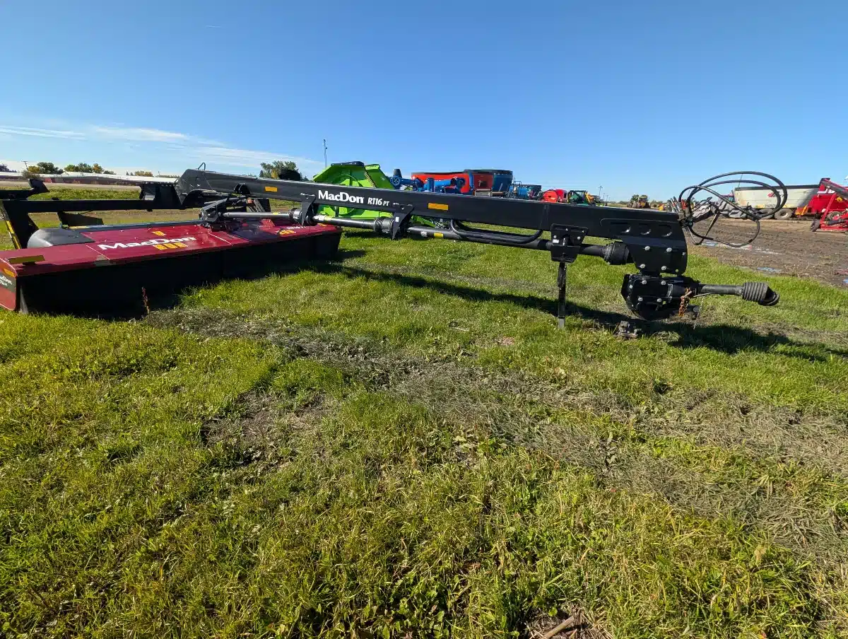 Gallery image 1 for 2023 MacDon R116 Disc Mower Conditioner
