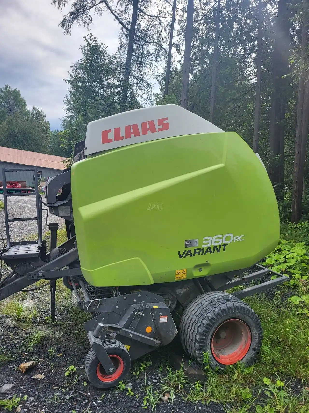 Gallery image 1 for Used 2016 CLAAS VARIANT 360RC Round Baler