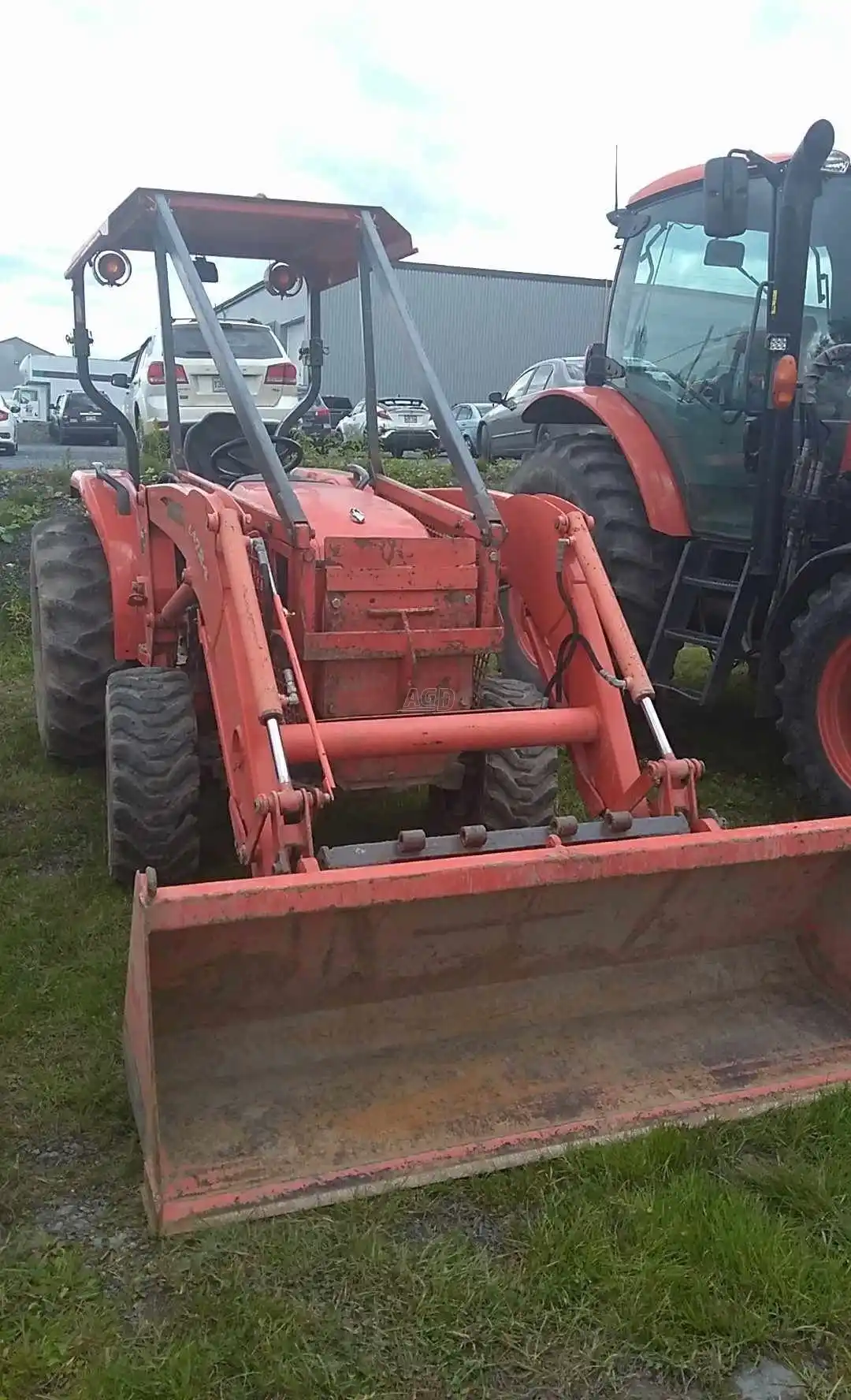 Gallery image 1 for Used 2010 Kubota L3240 Tractor
