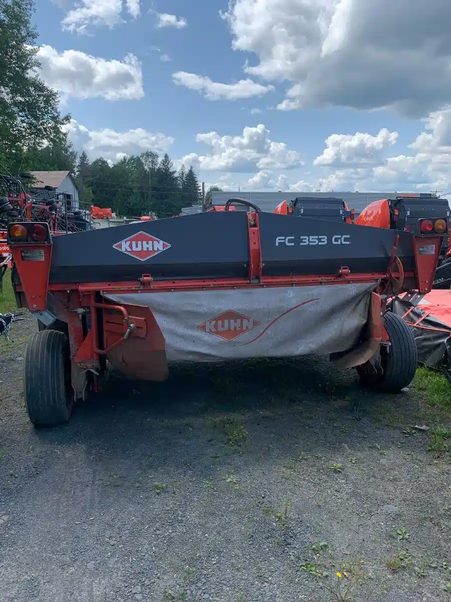 Gallery image 2 for Used 2012 Kuhn FC 353 Disc Mower Conditioner