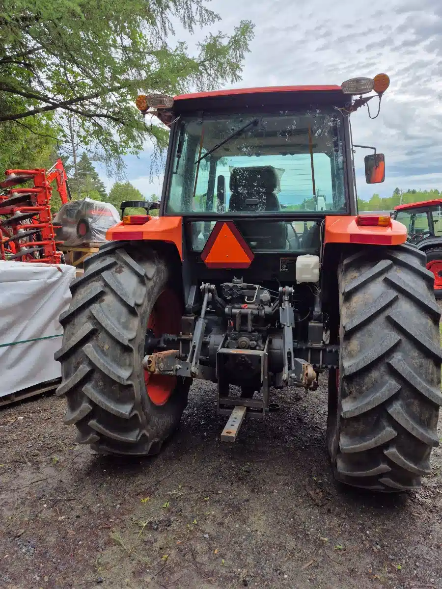 Gallery image 2 for Used 2019 Kubota M6S-111SDSCC Tractor
