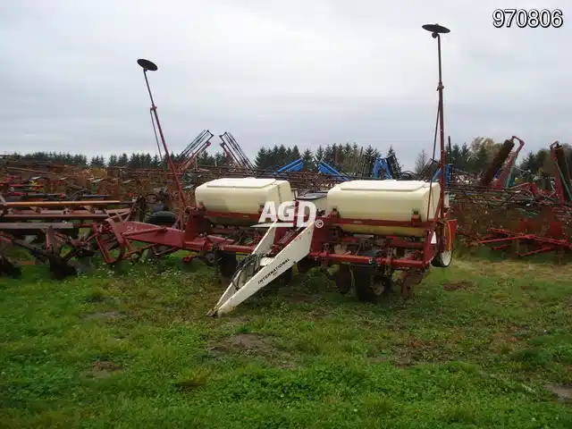 Gallery image 1 for Used International Harvester 56 Planter