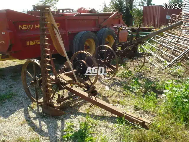 Gallery image 1 for Used Massey Harris Misc Mower - Sickle