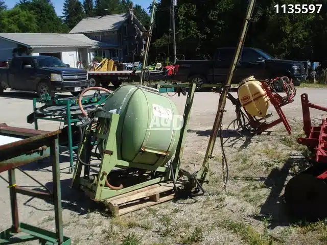 Gallery image 2 for Used Calsa 3pth Sprayer - 3PT/Mounted