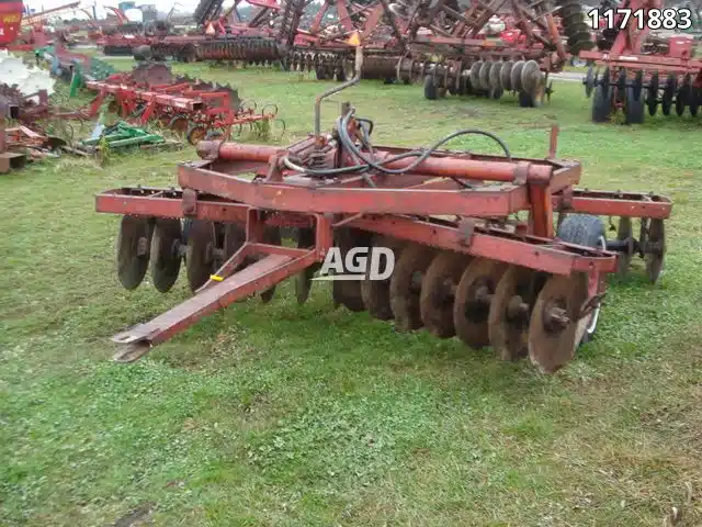 Gallery image 2 for Used Cockshutt 8FT Disc