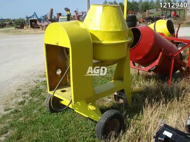 Gallery image 2 for Used Unspecified Other Cement Mixer