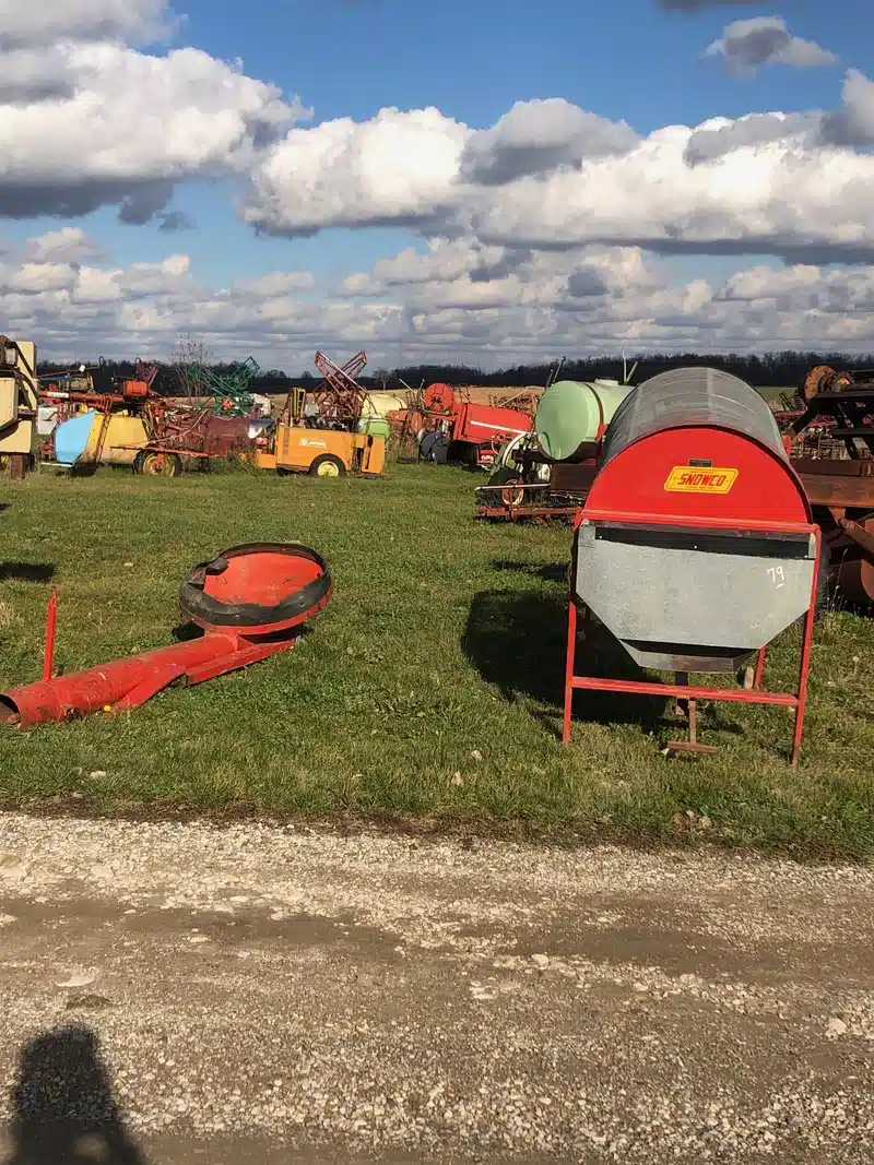Gallery image 1 for Used Snowco Grain Cleaner Grain Auger