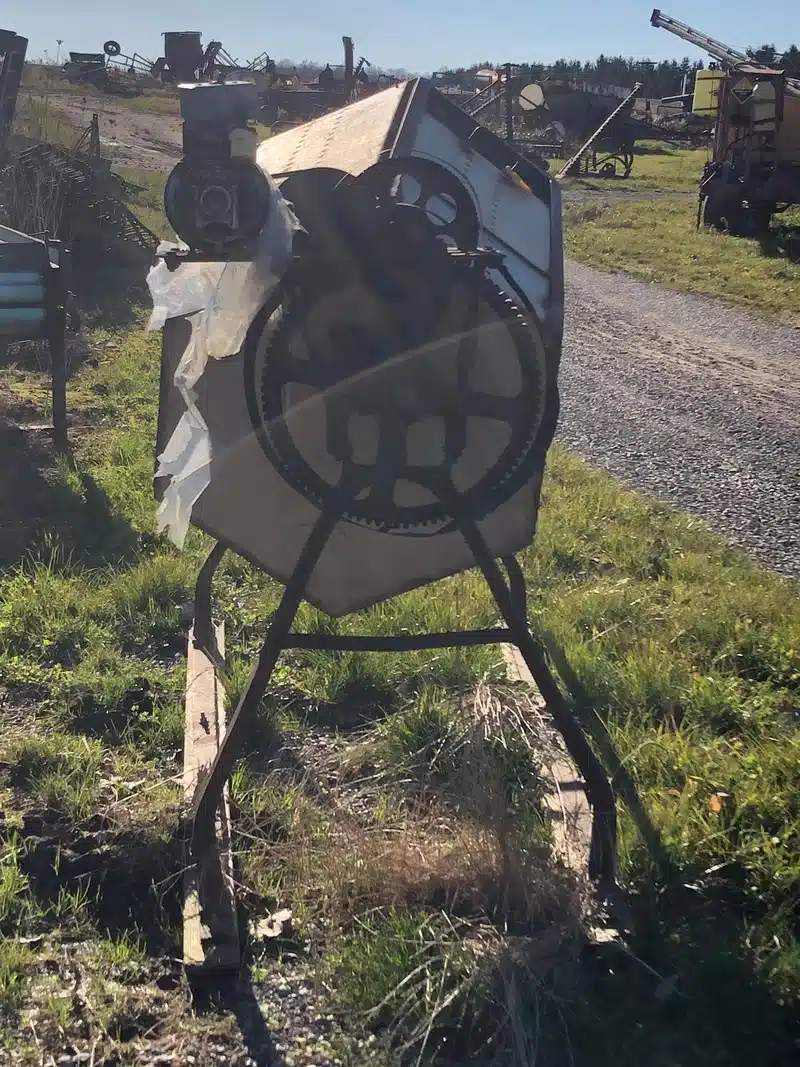Gallery image 2 for Used Misc Grain Auger