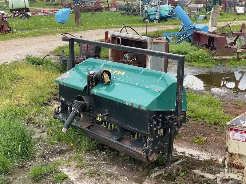 Gallery image 2 for Used John Deere AERCORE 1500 Aerator