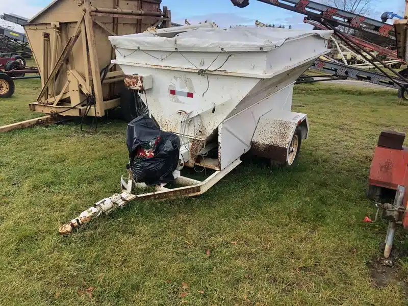 Gallery image 1 for Used Comparison Scale Grain Auger