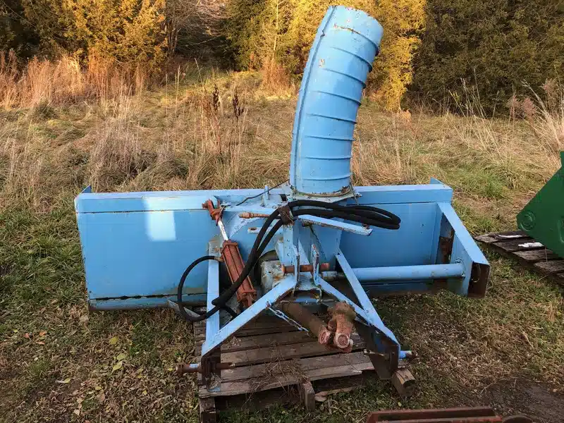 Gallery image 2 for Used Lucknow Other Snow Blower