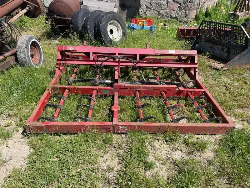 Gallery image 2 for Used Lewco 15-18 Square Baler - Large