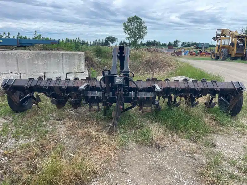 Gallery image 2 for Used Yetter 15FT Disc