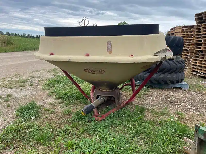 Gallery image 2 for Used Vicon Other Spreader - Fertilizer