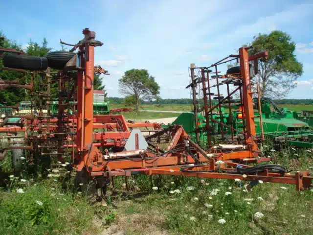 Gallery image 1 for Kongskilde 24' Cultivator