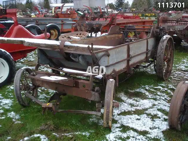 Gallery image 1 for International Harvester Misc Manure Spreader