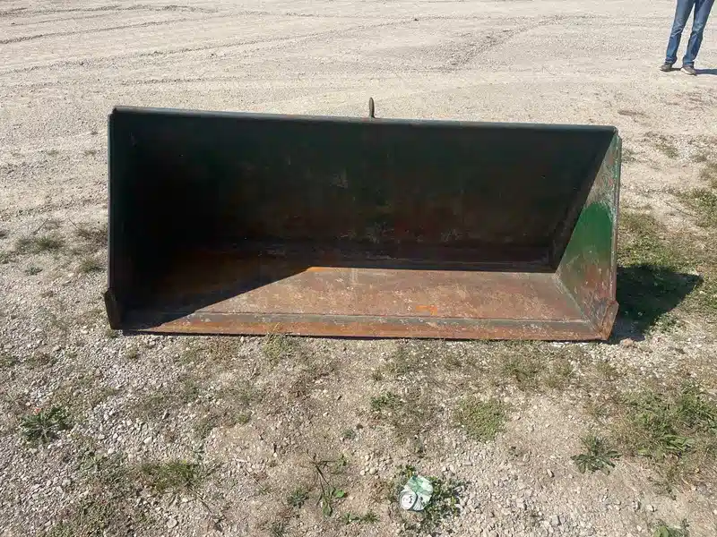 Gallery image 2 for John Deere 78" Bucket