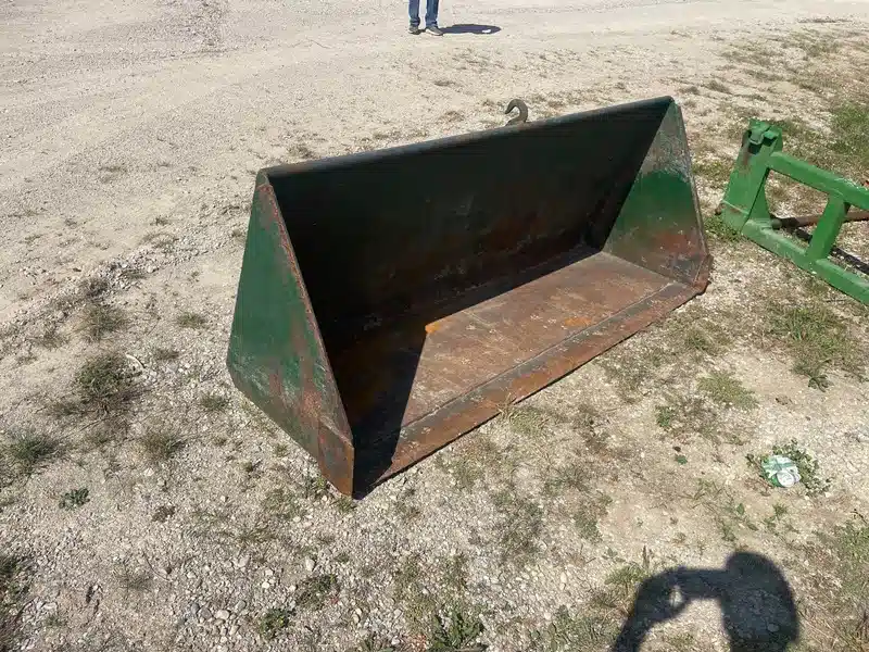 Gallery image 1 for John Deere 78" Bucket