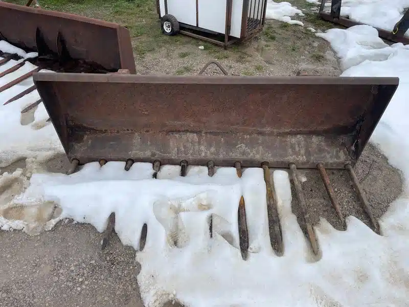 Gallery image 2 for Used Frey Manure Bucket Miscellaneous
