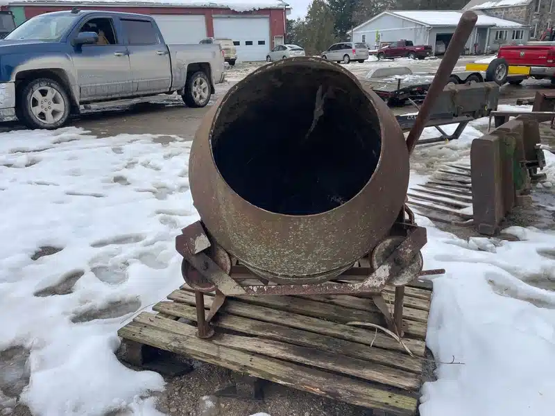 Gallery image 2 for Used Unspecified Cement Mixer Miscellaneous