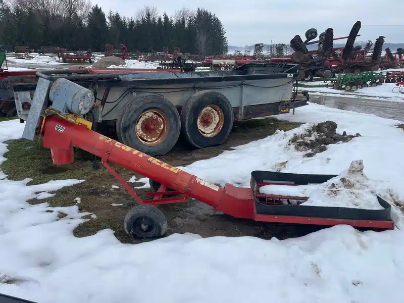 Gallery image 2 for Used Westfield 8"x9' Transfer Auger