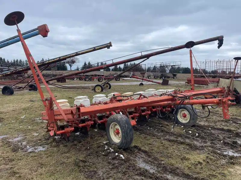 Gallery image 1 for Used Allis Chalmers 9 row Planter
