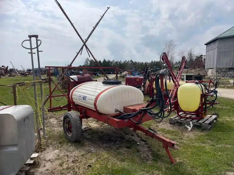 Gallery image 1 for 300G Sprayer - Self Propelled