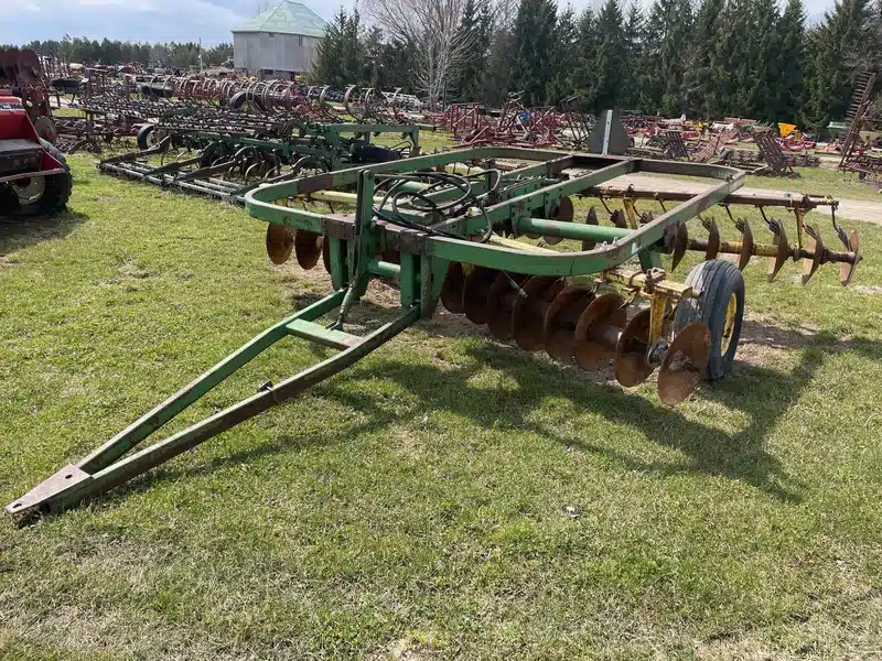 Gallery image 1 for Used John Deere 210 Disc