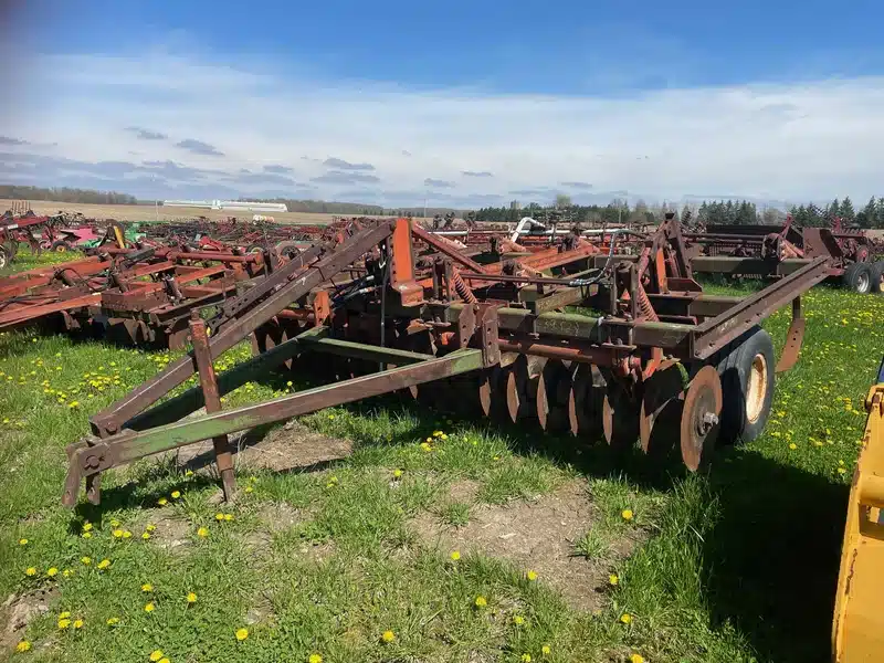 Gallery image 1 for Used Glencoe 9T Disc Ripper
