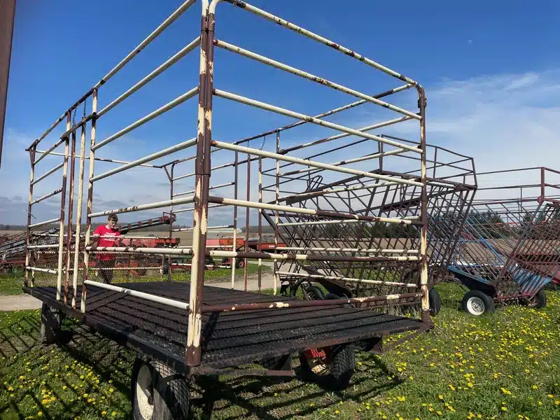 Gallery image 2 for Used 8.5' x 20' Bale Throw Rack
