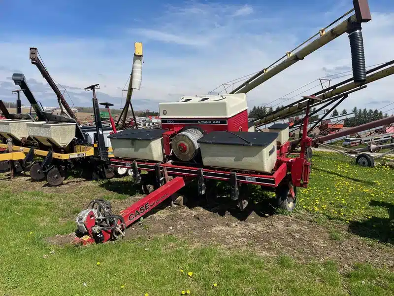 Gallery image 1 for Used Case IH 800 Planter