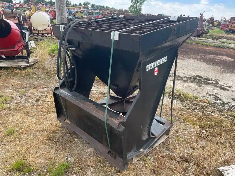 Gallery image 1 for Used Martatch Other Spreader - Fertilizer