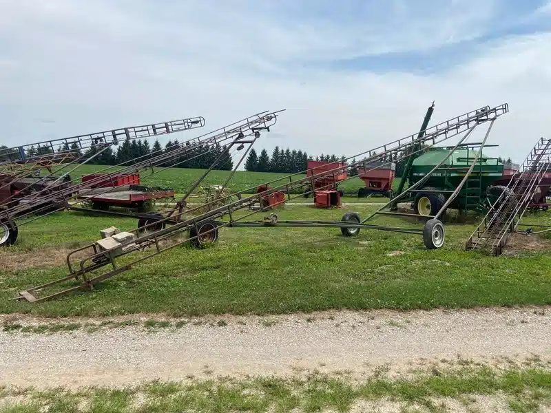 Gallery image 1 for Used Unspecified 40FT Bale Elevator