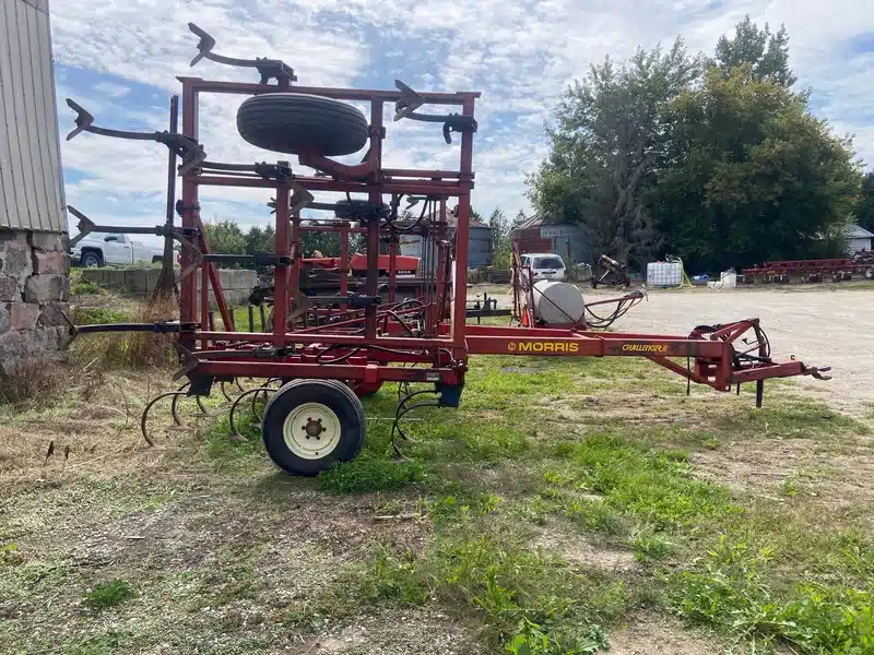 Gallery image 2 for Used Morris II L225 Cultivator