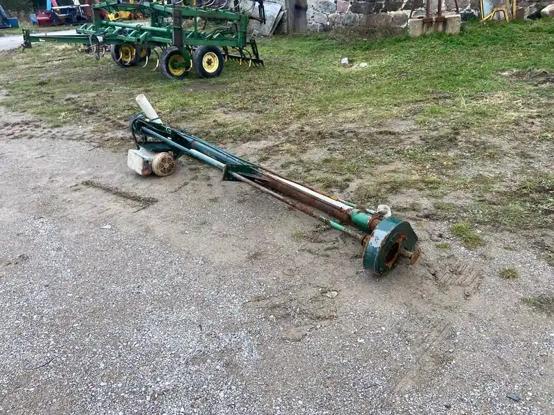 Used Unspecified 3.5" x 8.5' Manure Pump