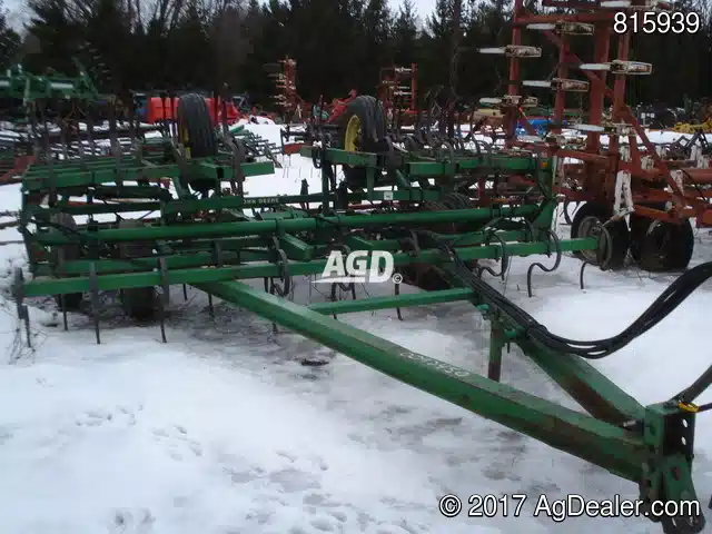 Used John Deere Other Cultivator
