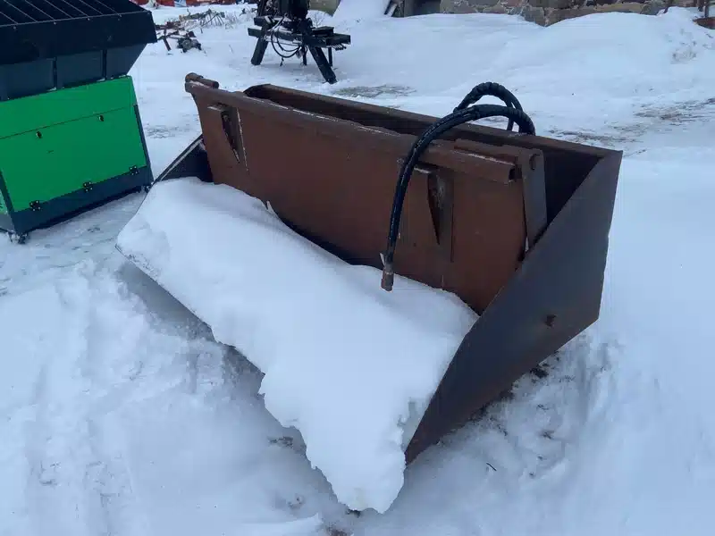 Unspecified 7FT Front End Loader