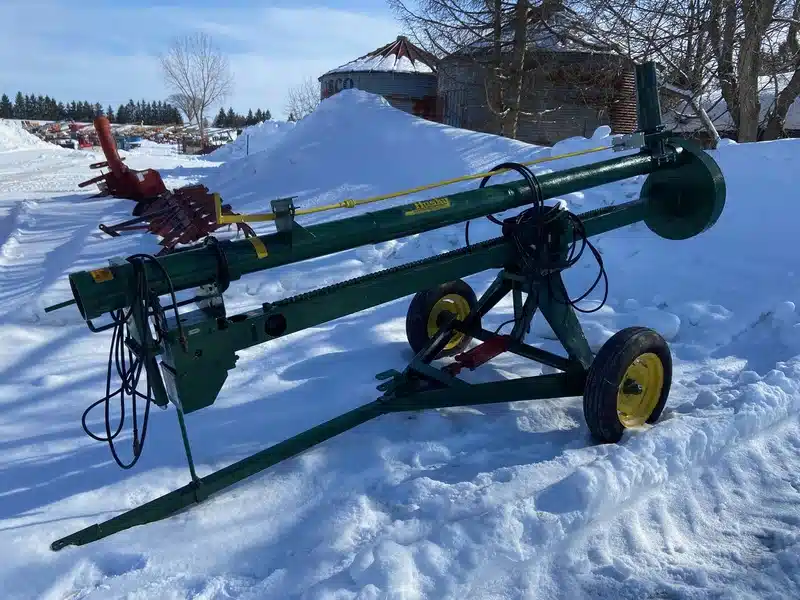 Husky 10.5' x 6" Manure Pump