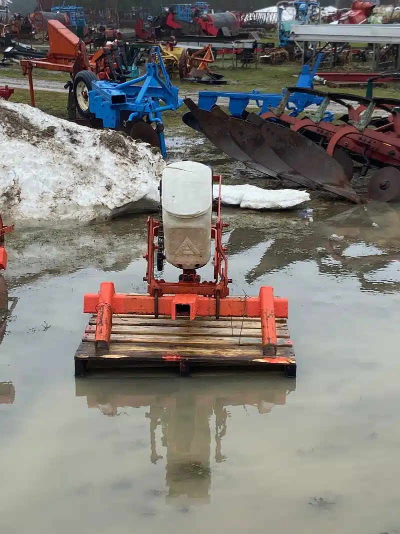 Gallery image 2 for Allis Chalmers 3PT Planter